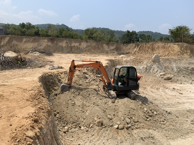 Khánh Hoà xử lý người đứng đầu để xảy ra khai thác khoáng sản trái phép ảnh 1