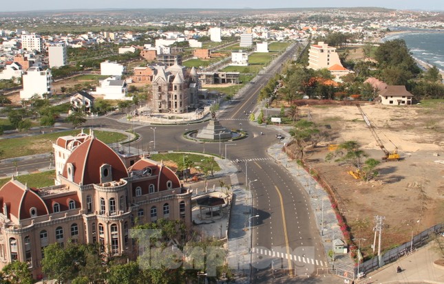 Ai cho phép chuyển đổi sân golf Phan Thiết thành khu đô thị? ảnh 2