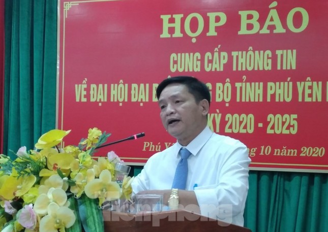 Đại hội Đảng Đảng bộ tỉnh Phú Yên chỉ tặng cặp giấy, không nhận hoa ảnh 2