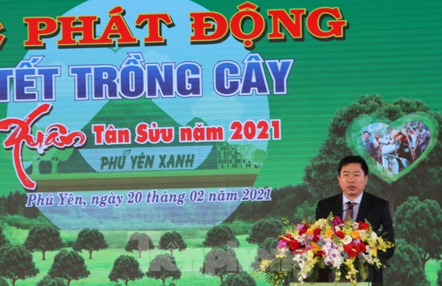 Thủ tướng Nguyễn Xuân Phúc: 'Mỗi người, mỗi nhà, mỗi cơ quan cùng gieo mầm xanh của sự sống' ảnh 1