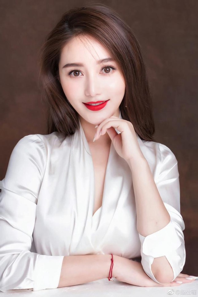Cả Angelababy và Huỳnh Hiểu Minh đều có người tình mới ảnh 4