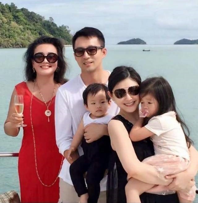 Từ Hy Viên kiện cả chồng và mẹ chồng cũ ảnh 1