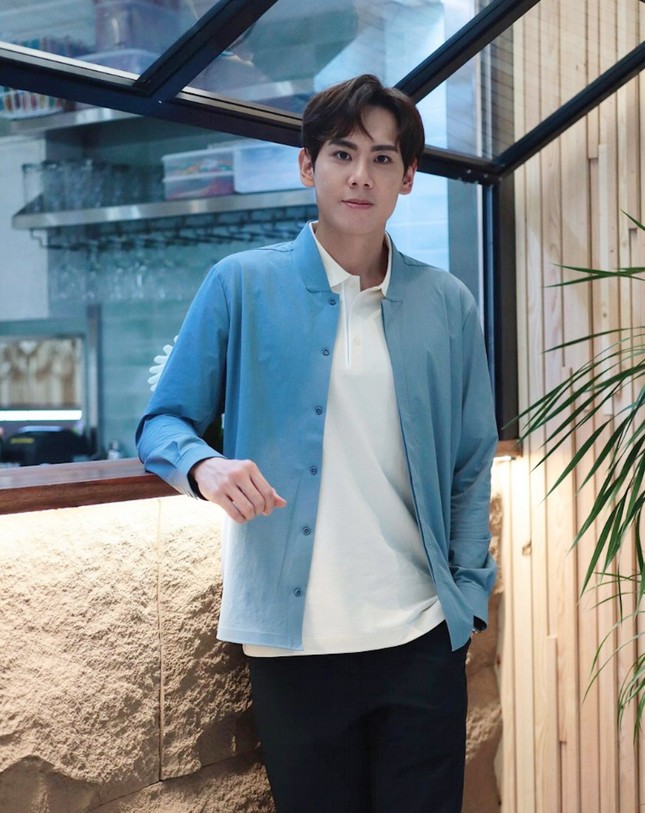 Nam diễn viên TVB bị lộ video nóng cùng mỹ nữ trên ôtô ảnh 4