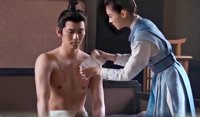 Nữ chính 10X bị chê già như mẹ bạn diễn trong 'Lên nhầm kiệu hoa được chồng như ý' bản mới ảnh 7