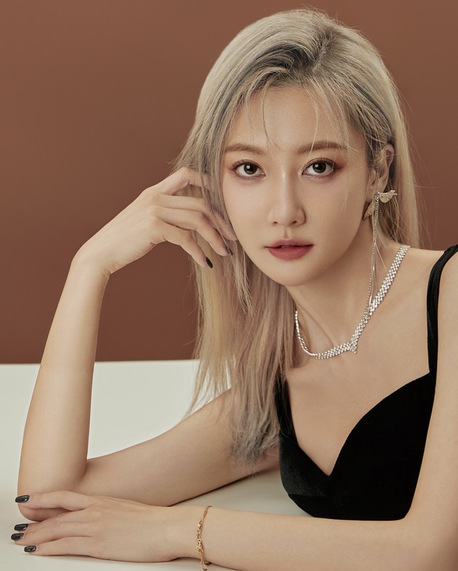 Nữ diễn viên bị bạn diễn lớn hơn tuổi bố quấy rối tình dục năm 16 tuổi ảnh 2