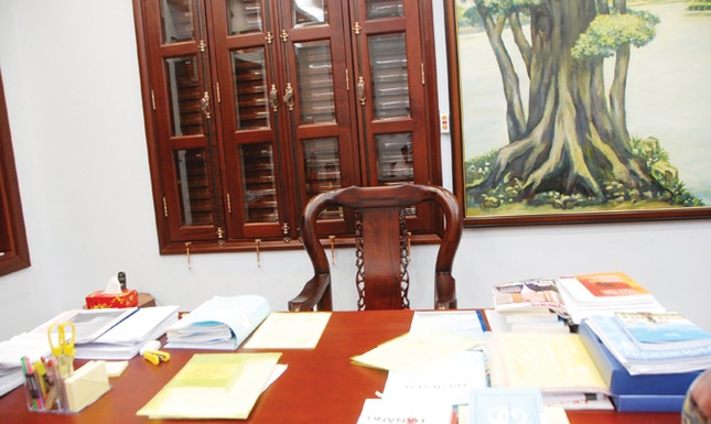 Ghé phòng làm việc của Bí thư Thành phố ảnh 2