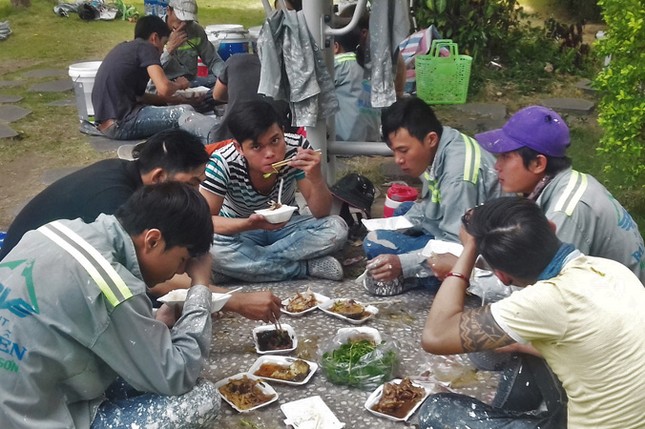 Người nhện đu sơn ảnh 3