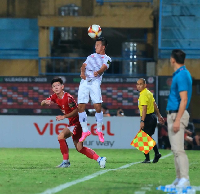 Đức Chiến, Mạnh Dũng lập công giúp Viettel đánh bại Hải Phòng 2-0 ảnh 15