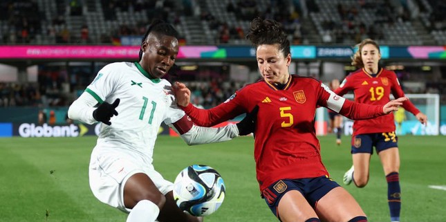 Đánh bại Zambia 5-0, Tây Ban Nha vượt lên dẫn đầu bảng C ảnh 8