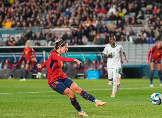 Đánh bại Zambia 5-0, Tây Ban Nha vượt lên dẫn đầu bảng C ảnh 7