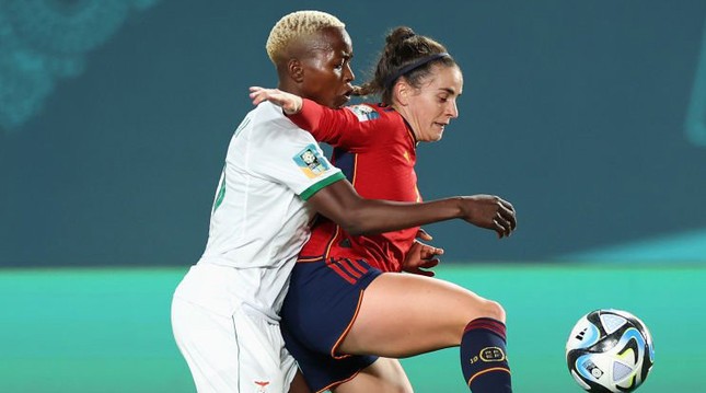 Đánh bại Zambia 5-0, Tây Ban Nha vượt lên dẫn đầu bảng C ảnh 22