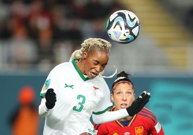 Đánh bại Zambia 5-0, Tây Ban Nha vượt lên dẫn đầu bảng C ảnh 9