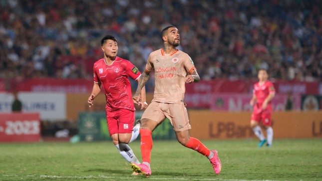 Hải Phòng gây sốc ở Hàng Đẫy, đánh bại CAHN 2-0 ảnh 15