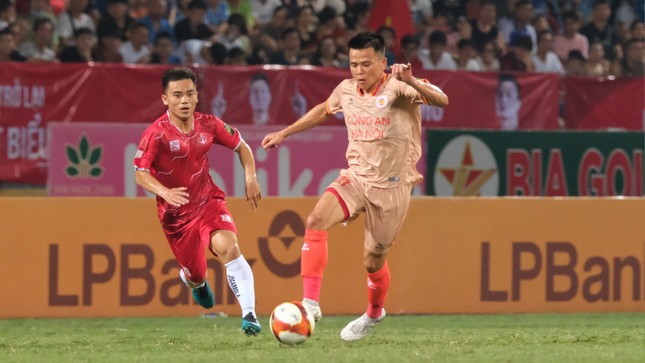 Hải Phòng gây sốc ở Hàng Đẫy, đánh bại CAHN 2-0 ảnh 29
