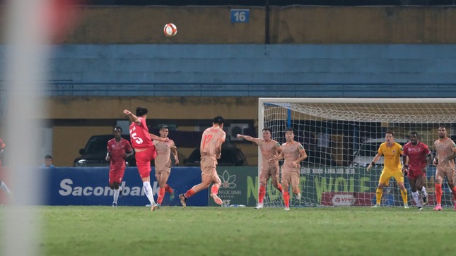 Hải Phòng gây sốc ở Hàng Đẫy, đánh bại CAHN 2-0 ảnh 18
