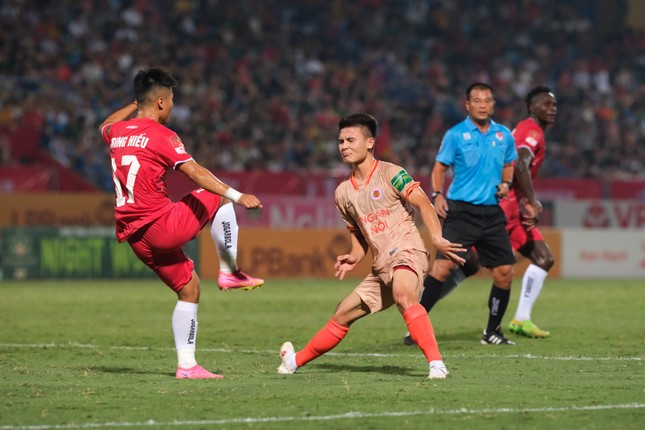 Hải Phòng gây sốc ở Hàng Đẫy, đánh bại CAHN 2-0 ảnh 10