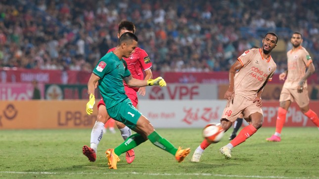 Hải Phòng gây sốc ở Hàng Đẫy, đánh bại CAHN 2-0 ảnh 25