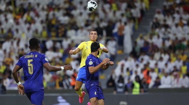 Ronaldo phá kỷ lục của huyền thoại Gerd Muller ảnh 2