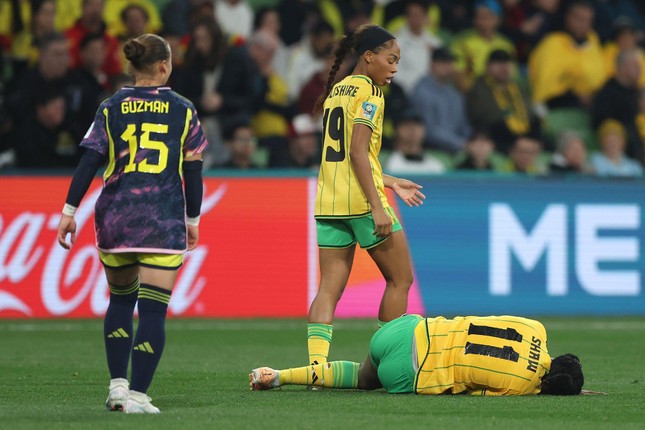 Colombia vào tứ kết sau chiến thắng trước Jamaica ảnh 12