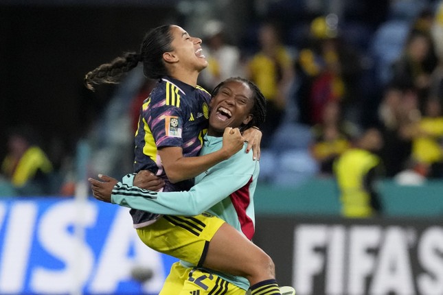 Colombia vào tứ kết sau chiến thắng trước Jamaica ảnh 22