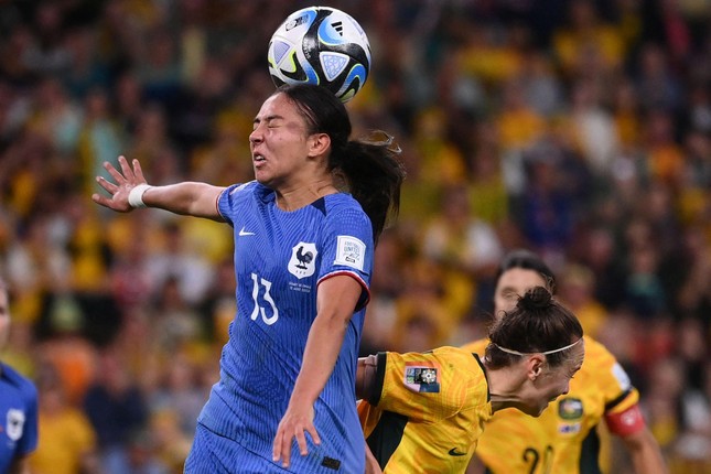Đánh bại Pháp trên chấm luân lưu, Australia lần đầu vào bán kết World Cup ảnh 3