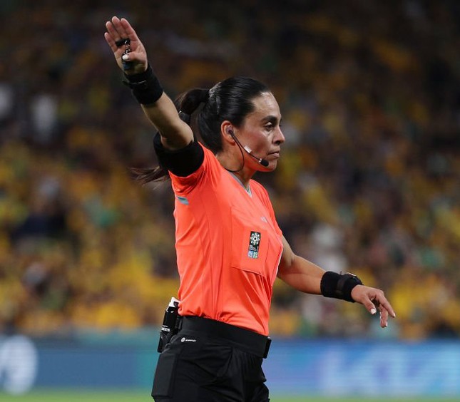 Đánh bại Pháp trên chấm luân lưu, Australia lần đầu vào bán kết World Cup ảnh 2