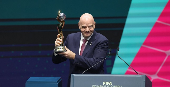 Chủ tịch FIFA muốn được đón tiếp như nguyên thủ, chủ nhà World Cup 2023 lắc đầu ảnh 1
