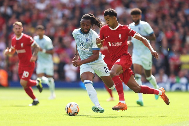 Mac Allister nhận thẻ đỏ, Liverpool vẫn thắng Bournemouth 3-1 ảnh 9