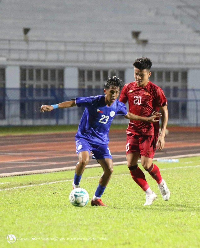 Thắng tối thiểu U23 Philippines, U23 Việt vào bán kết với ngôi đầu ảnh 10