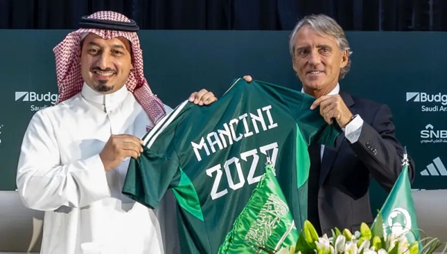 Roberto Mancini bị kiện sau khi dẫn dắt ĐT Saudi Arabia ảnh 1
