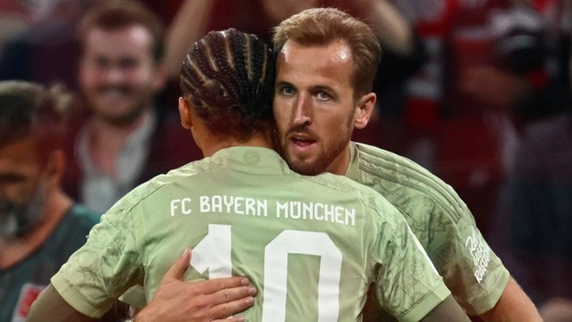 Harry Kane ghi bàn trong ngày Bayern đánh rơi chiến thắng ở phút bù giờ ảnh 1