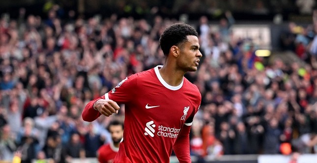 Liverpool ngược dòng đánh bại Wolves, tạm dẫn đầu bảng xếp hạng ảnh 7