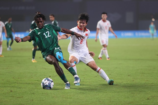 Thua Olympic Saudi Arabia 1-3, Olympic Việt Nam chia tay Asiad 19 ảnh 8