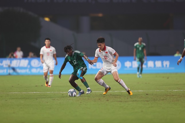 Thua Olympic Saudi Arabia 1-3, Olympic Việt Nam chia tay Asiad 19 ảnh 16