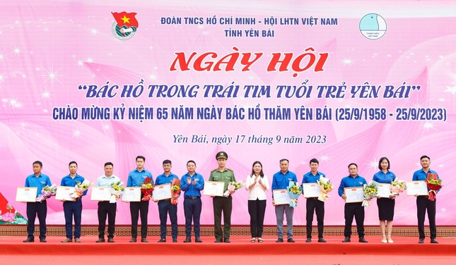 Hơn 5.000 đoàn viên tham gia ngày hội 'Bác Hồ trong trái tim tuổi trẻ Yên Bái' ảnh 6