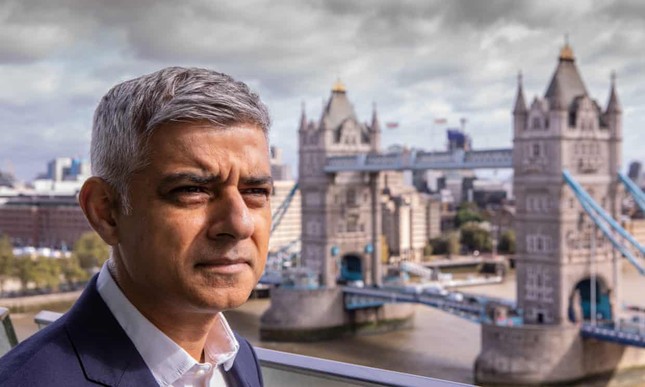 Anh liên tiếp ‘phá kỷ lục’ số ca mắc mới COVID-19, London được cân nhắc ‘phong tỏa’ ảnh 2