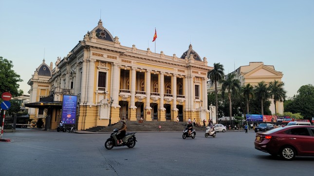 Xây Nhà hát các dân tộc sau Nhà hát Lớn: Đe dọa không gian di sản ảnh 2