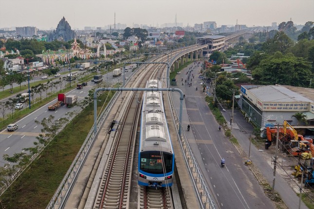TPHCM: Tuyến metro đầu tiên sẵn sàng về đích ảnh 1