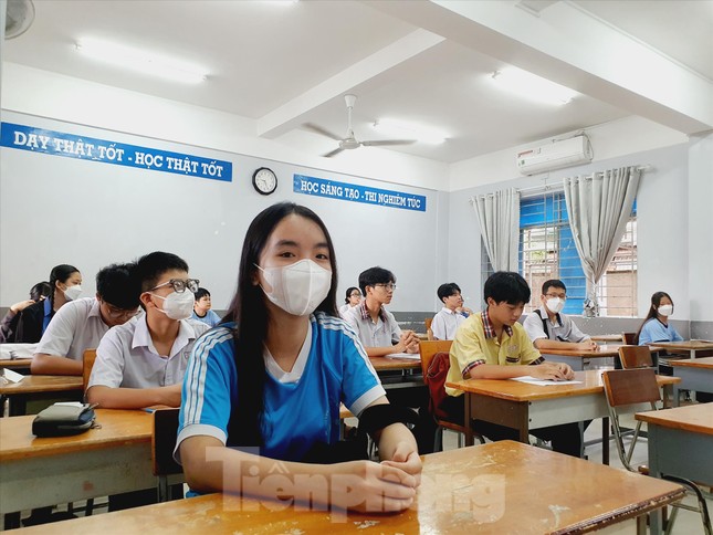 Tuyển bổ sung vào lớp 10 tại TPHCM: Trường công lập vẫn ế ảnh 1