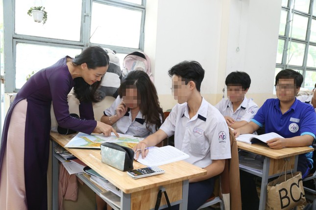 Tiếp diễn nạn thông tin cá nhân học sinh bị lộ, rao bán ảnh 1