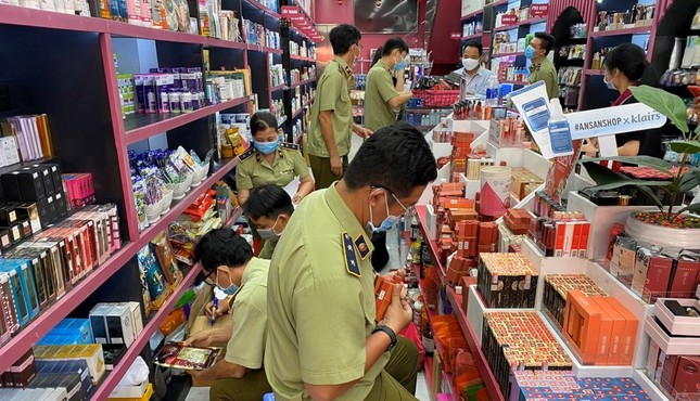 Sát Tết, lại khổ vì mỹ phẩm giả ảnh 1