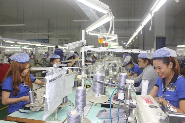 Bất chấp COVID-19, FDI vẫn 'chảy' vào Việt Nam: Điểm đến an toàn ảnh 2