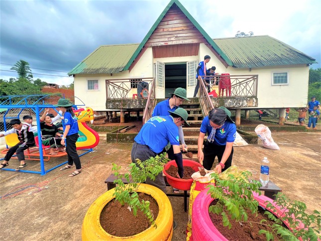 Hơn 10.000 trẻ ở Đắk Nông được dạy kỹ năng phòng chống đuối nước ảnh 1