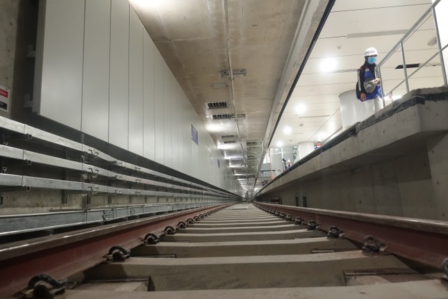 Metro số 1 TPHCM: Ga ngầm lớn nhất hoàn thiện trên 99%, cuối năm nay chạy thử toàn tuyến