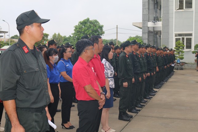Hàng trăm chiến sĩ Cảnh sát Cơ động hiến máu cứu người ảnh 1