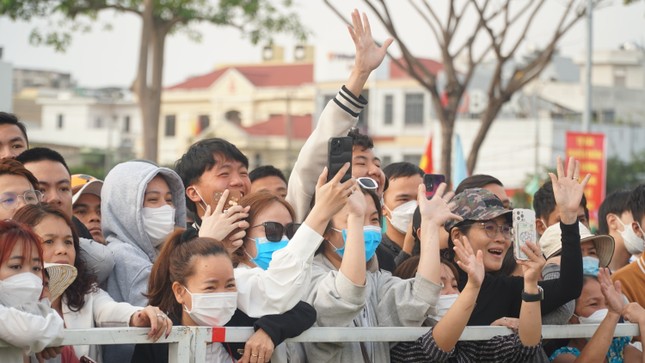 Hơn 1.000 thanh niên Đà Nẵng hào hứng bước lên cầu vinh quang ảnh 14