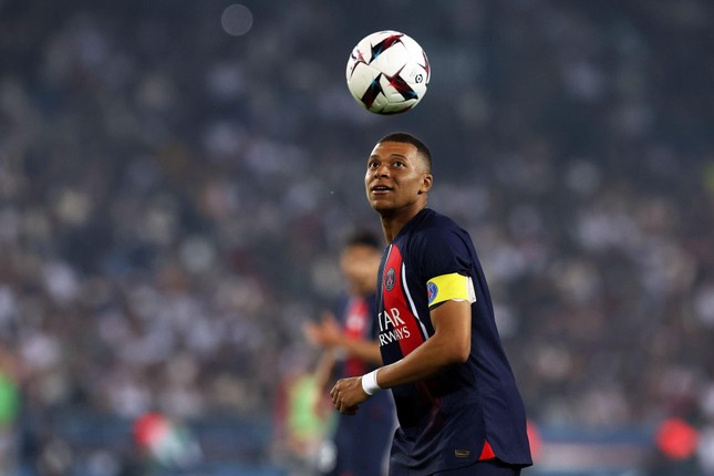 Mbappe bất ngờ gây hấn với PSG, rục rịch ra đi ngay mùa hè này ảnh 1