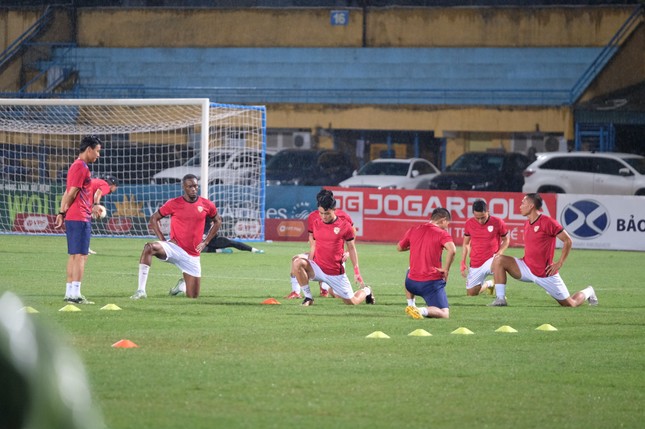 Hạ HL Hà Tĩnh 4-2, CAHN soán ngôi đầu bảng của Thanh Hóa ảnh 16