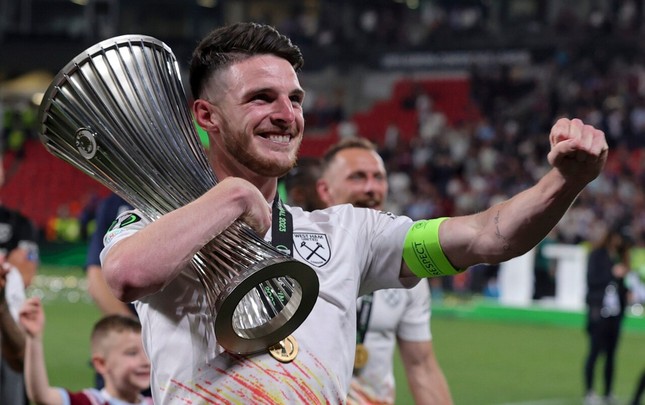 Sau Arsenal, đến lượt Man City bị từ chối vụ mua Declan Rice ảnh 1