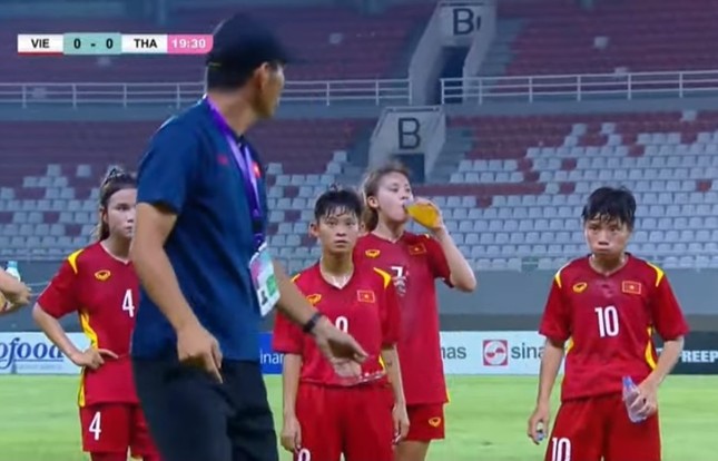 Thua U19 Thái Lan 1-2, tuyển U19 nữ Việt Nam chưa thể lên ngôi đầu ảnh 9